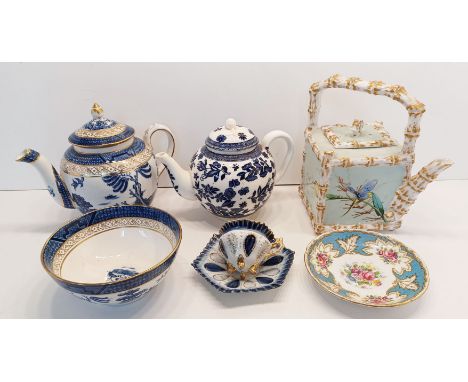 A COALPORT BLUE/WHITE TEAPOT, BOOTH OLD WILLOW TEAPOT &amp; SUGAR BOWL, BAMBOO SQUARE TEAPOT WITH BUTTERFLIES, CABINET C&amp;