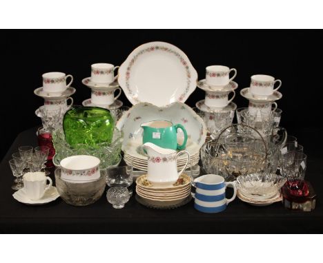 Ceramics and Glass - Paragon Belinda pattern tea service for twelve; a set of six Royal Doulton The Cavendish dessert bowls; 