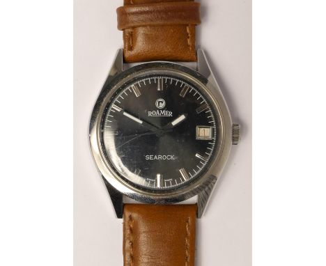 A Roamer Searock stainless steel manual wind gentleman's wristwatch, with date aperture, black dial, 35mm, spares or repair 