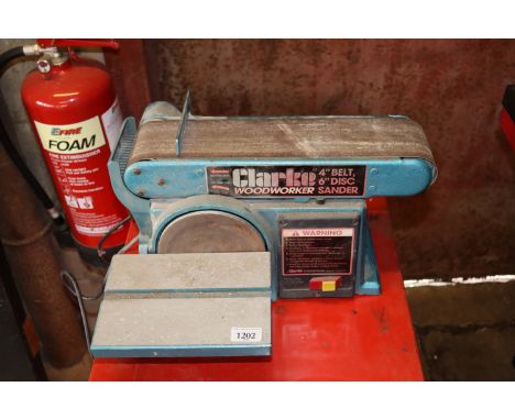 A Clarke woodworker 4inch belt 6inch disc sander