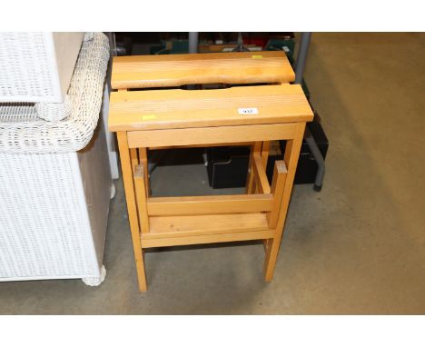 A metamorphic step stool