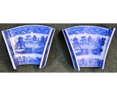 Pair of Spode blue and white Willow pattern ceramic asparagus servers, decorated with Chinese village garden scenes. Approx. 