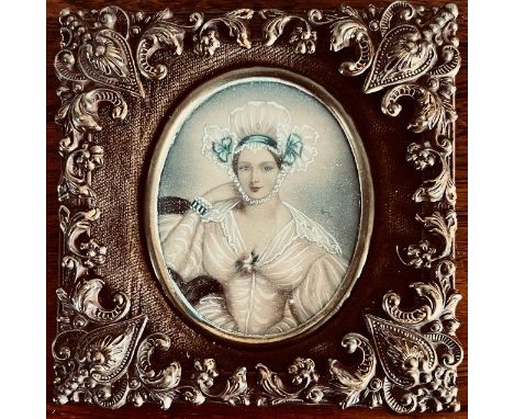 MINIATURE PORTRAIT WITHIN DECORATIVE GILDED FRAME, APPROX 8 x 6.5cm