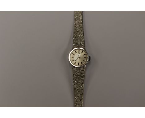 9 ct white gold Ladies Tissot Bark effect wrist watch, 18.74 grams 
