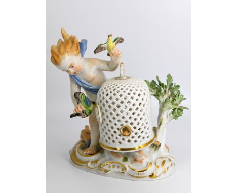 Figur Allegorie "Die Luft", aus der Serie "4 Elemente" nach Entwurf von J.J. Kändler, Meissen, 20.Jh.Weißporzellan mit farbig
