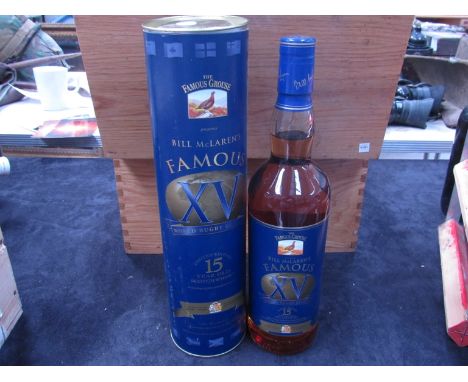 The Famous Grouse Bill McLaren's Famous XV World Rugby Select limited edition 15 years old scotch whisky in tube