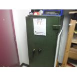 YALE MOBILE COMBINATION SAFE