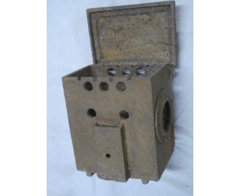 A Southern Railway shunting signal iron light box