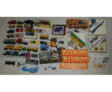 A selection of boxed and unboxed diecast vehicles including Lledo Royal Air Force ground crew support set, various Matchbox v