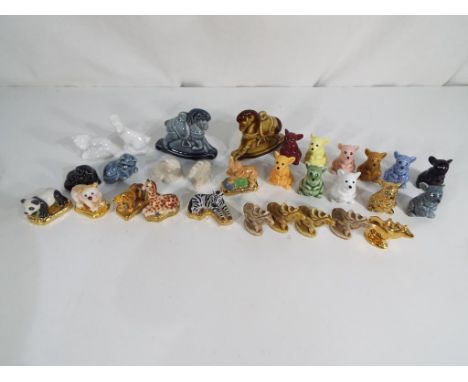 Wade - approx 30 ceramic wade Whimsies and Wade Whoppers all appear mint
