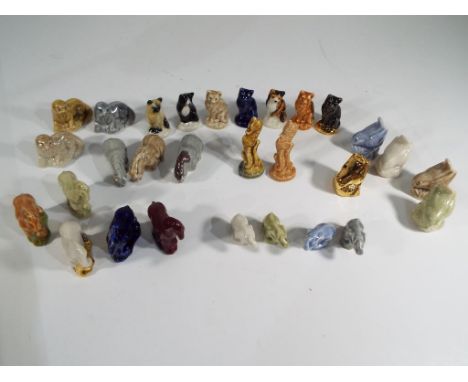 Wade - approx 29 ceramic Wade Whimsies, all appear in mint condition