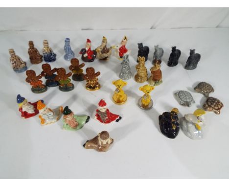 Wade - a collection of approx 31 ceramic Wade Whimsies, to include nursery rhyme themes, animals and similar 