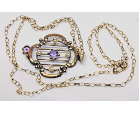 An Edwardian style hallmarked 9ct gold pendant on chain marked '9ct', gross wt. 3g, chain length 50cm.  