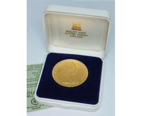 Elizabeth II Isle of Man 1979 five pound gold proof coin, Pobjoy Mint, boxed with certificate.  