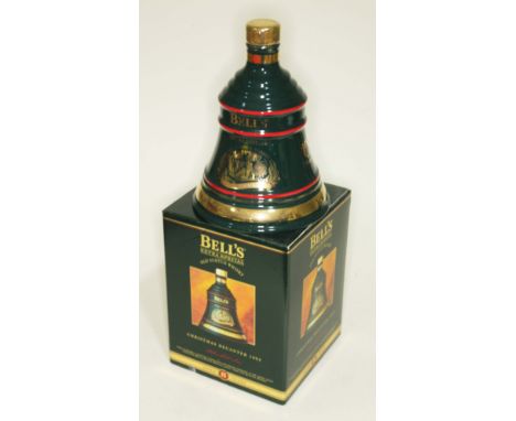 Bells Extra Special Old scotch whisky Christmas special 1994, 70cl 40%, sealed with box.  