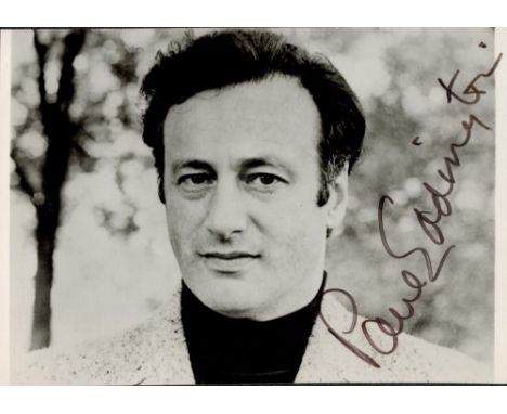 Paul Eddington signed 5 x 4 black and white photo. Eddington CBE was an English actor best known for playing Jerry Leadbetter