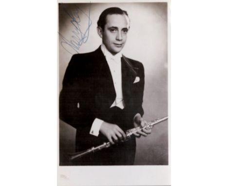 Harry Roy signed 6 x 4 black and white photo. Roy was a British dance band leader and clarinet player from the 1920s to the 1