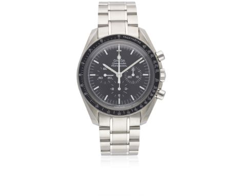 A GENTLEMAN'S STAINLESS STEEL OMEGA SPEEDMASTER PROFESSIONAL CHRONOGRAPH BRACELET WATCH CIRCA 2006, REF. ST 145.0022 / 345.00