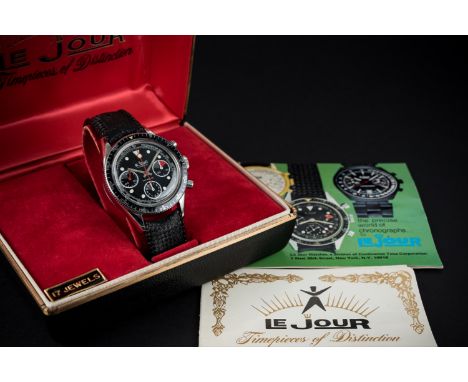 A GENTLEMAN'S STAINLESS STEEL LEJOUR CHRONOGRAPH WRIST WATCH  CIRCA 1960s, WITH ORIGINAL BOX & BOOKLETSMovement: 17J, manual 