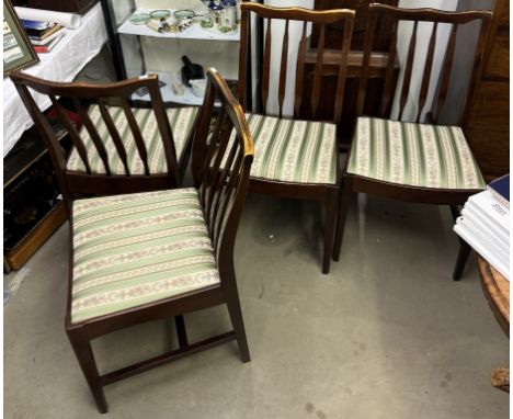 Set of 4 vintage dining room chairs