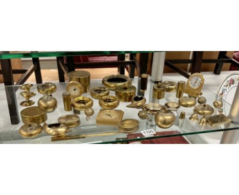 A good lot of vintage brass items