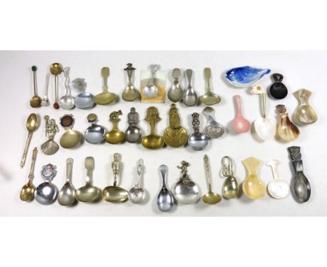 Collection of caddy spoons in various metals including 3 for the Coronation of George VI and 1 for Elizabeth II, Regency tort