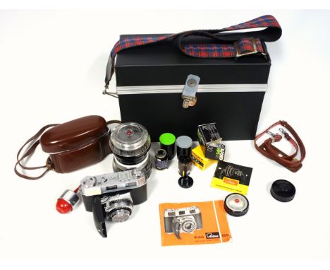 A Kodak Retina IIIC 35mm Rangefinder Camera body G, serial no. 63555, shutter works but sticky at slow speeds, with Schneider