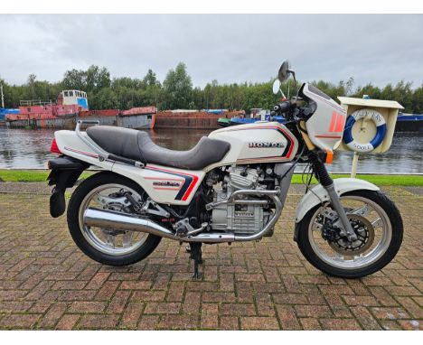 1993 Honda GL400E, 398cc. Registration number FGK 799X. Frame number NC08 1000994. Engine number GL400E 1029845 (please note 