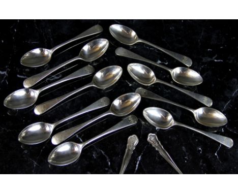 Wynnstay Hunt - twelve silver plated puppy tea spoons engraved with the leading dog and year, Plumage 1954, Walnut 1955, Feas