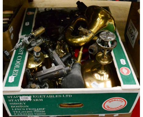 Fifteen vintage blow lamps, primus stove, car horn and a brass Buddha
