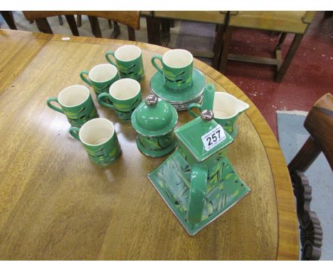 Carltonware tea setIn overall good condition apart from the tea pot and lid, which has had some damage and been re-glued. The