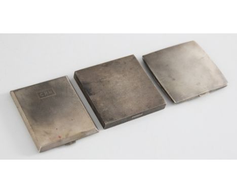 An Art Deco silver cigarette case by Deakin & Francis, Birmingham 1932, of rounded rectangular form with engine turned decora
