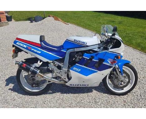 Registration No: H401 EFE Frame No: GR7AA 103078 MOT: March 2026Classic Suzuki Blue/White race team coloursFitted with a Blac