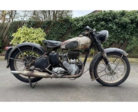 Registration No: KHO 168 Frame No: G7 43918 MOT: ExemptNorton's large capacity 663cc SV singlePresented in original unrestore