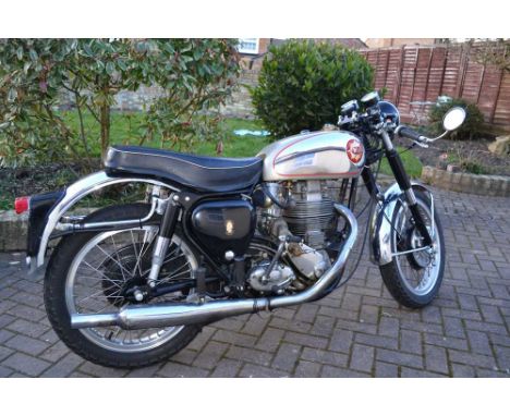 Registration No: 373 BYK Frame No: CB32 10321 MOT: ExemptClubmans 'Goldie' with a Pearson electric startMikuni carb, 2LS Brak