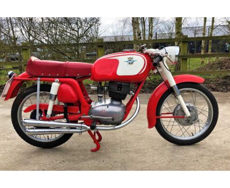 Registration No: 374 XVH Frame No: RS852505 MOT: Exempt151cc four-stroke engine and classic Italian stylingRestored to its cu