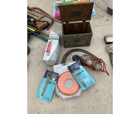 AN ASSORTMENT OF ITEMS TO INCLUDE A WOLF GRINDER, A SYTHE AND TWO MOORE AND WRIGHT DRAWING TOOLS ETC 