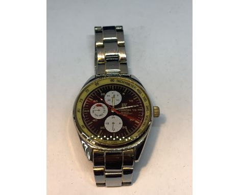 A CHRONOGRAPH WRIST WATCH SEEN WORKING BUT NO WARRANTY 