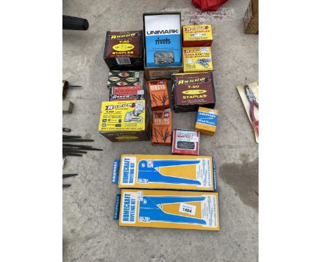 AN ASSORTMENT OF TOOLS TO INCLUDE GRIPFAST RIVET GUNS, POT RIVETS AND STAPLES ETC 