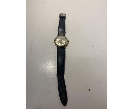 A VINTAGE ROTARY WRIST WATCH AUTOMATIC SEEN WORKING BUT NO WARRANTY 