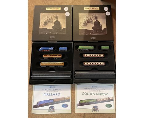 TWO MINI TRAINS SCALE 1/220 TO INCLUDE GOLDEN ARROW AND THE MALLARD 
