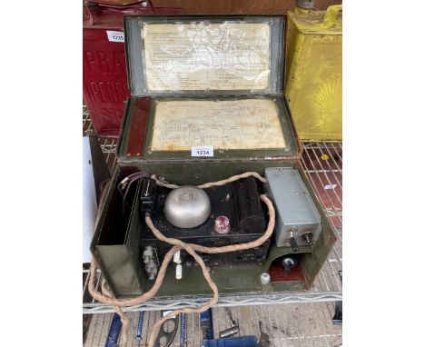 A VINTAGE WIRELESS REMOTE CONTROL UNIT 