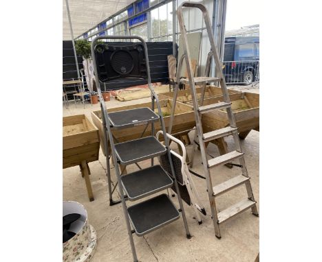 A FIVE RUNG ALLUMINIUM STEP LADDER AND TWO FURTHER STEP LADDERS 