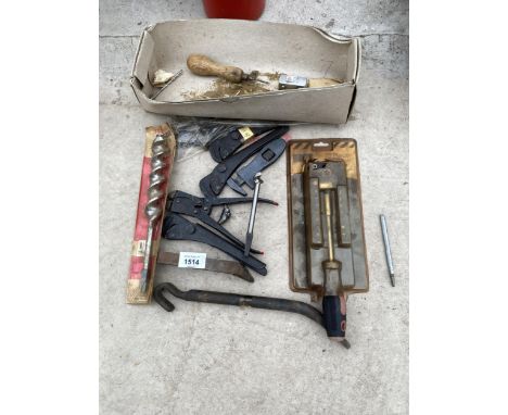AN ASSORTMENT OF TOOLS TO INCLUDE PLIERS,GRIPS AND DRILL BITS ETC 