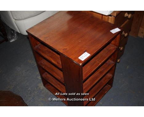 4 SIDED SHELF TABLE / GRADE: UNCLAIMED PROPERTY (DC4)[{MK240416}]