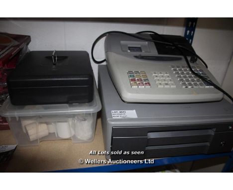 15X CASIO TE-100 ELECTRIC CASH MACHINE WITH SPARE ROLLS AND CASH BOX / GRADE: UNCLAIMED PROPERTY (DC4)[{MK240416}]