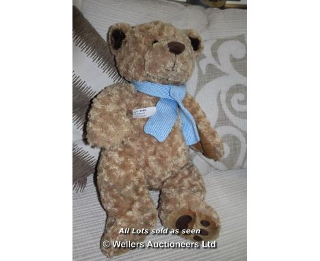 LARGE TEDDY BEAR WITH SCARF / GRADE: UNCLAIMED PROPERTY (DC3)[{MK240416}]