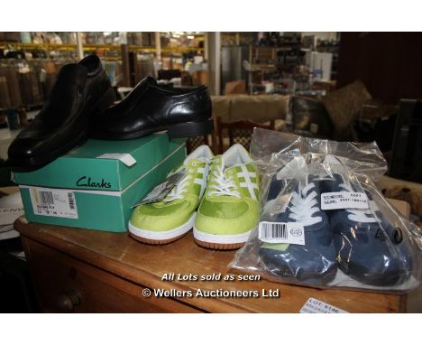 CLARKS FLEXI LIGHT A11 BLACK LEATHER, LIVERGY CASUAL TRAINERS 3 DEGREE A 11, LIVERGY CASUAL SHOES BLUE A11 / GRADE: UNCLAIMED