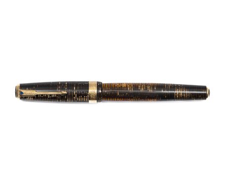 1940 Parker Vacumatic Maxima Golden Pearl fountain pen. This earlier Maxima example has striped jewels and wide deco band wit
