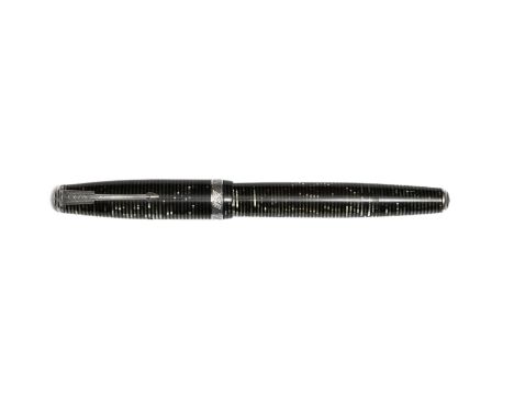 Parker Vacumatic Major star clip grey pearl double jewel fountain pen. The star clip was produced in 1939 before the more com